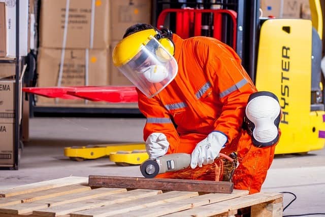 Express Entry Eligibility Requirements for the Federal Skilled Trades Program